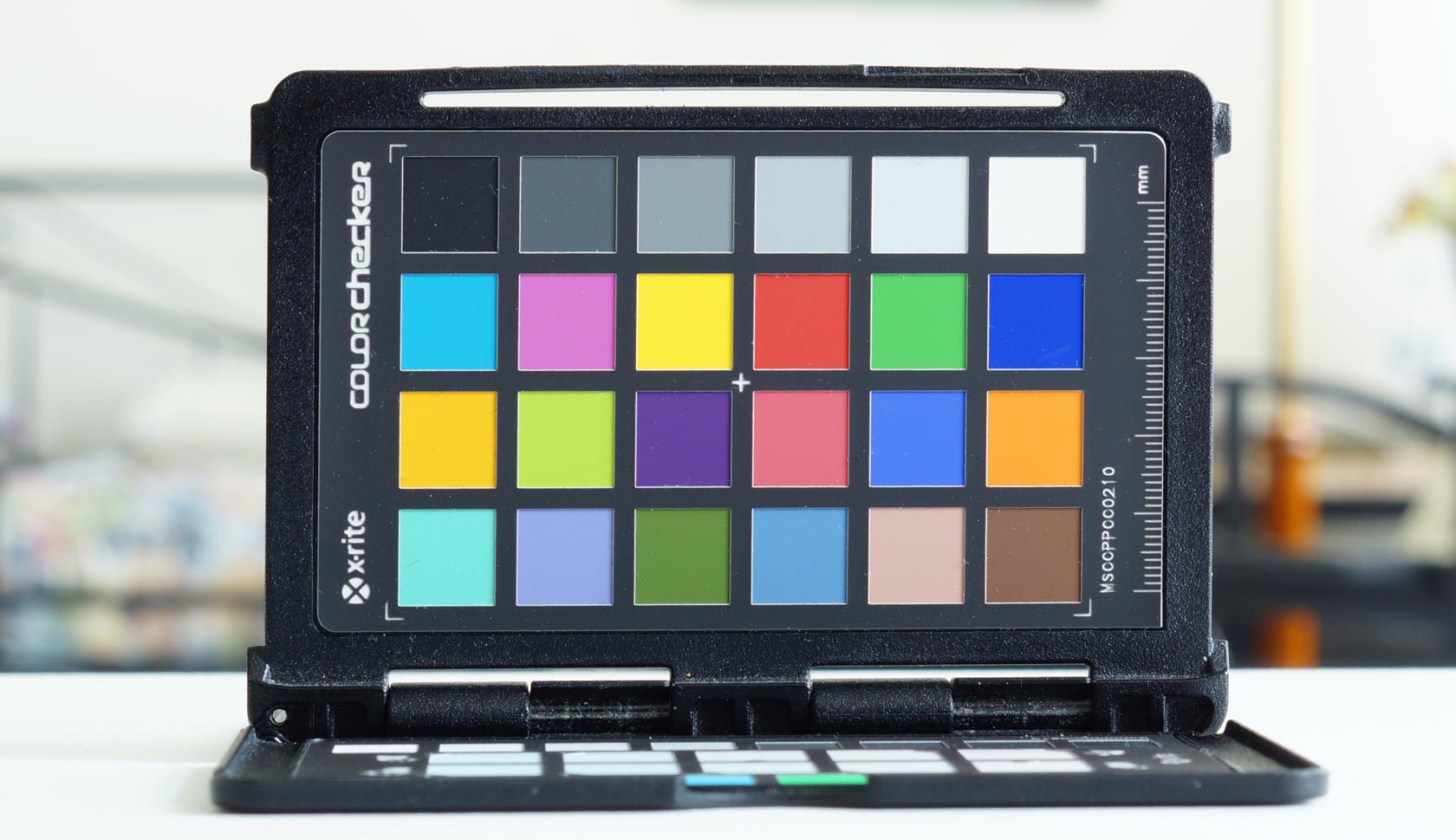 Farbkarte zum Vergleich Echte Farben vs Farbe auf dem Monitor